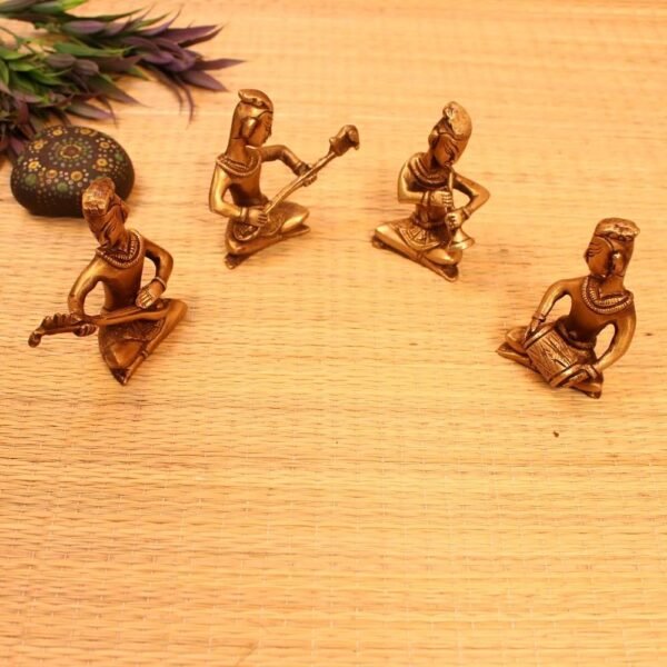 5e04e9b0-b4a9-4acd-b2e0-d6301c4fbaba.jpg Musical Man Statues With Brass