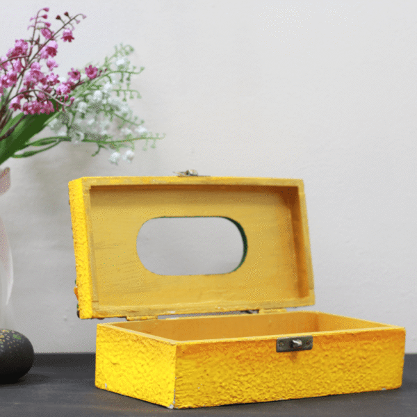 6a7f8c02-d3be-4784-bca4-0593136340dc.png Kundan Tissue Box
