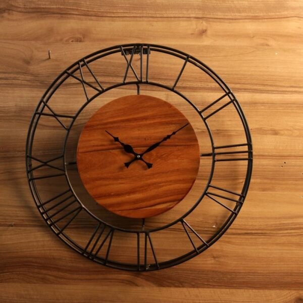 7d4e5c42-6da8-4404-bb82-2e61d8c0c542.jpg CLOCK IRON WITH CENTER WOOD OPEN DAIL